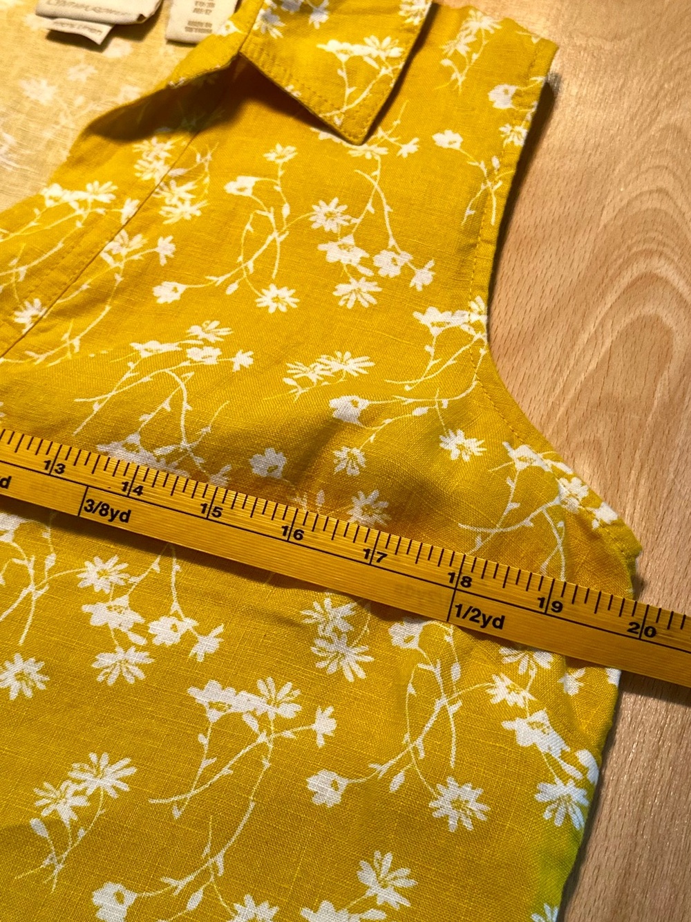 Cynthia Rowley Yellow Linen Floral Split V-Neck Shift Dress - Picture 8 of 9